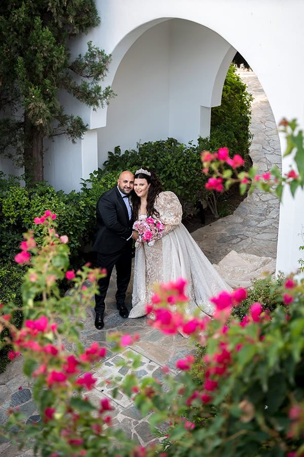 summer-wedding-paphos-fuchsia-hydrangeas_01