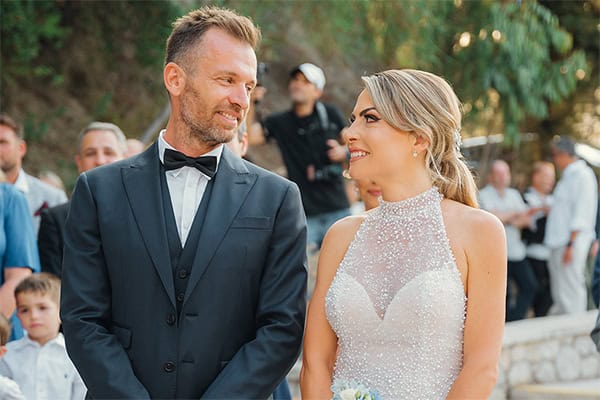 Καλοκαιρινός γάμος στη Ρόδο με γαλάζια δελφίνιουμ | Μαρία & Νώντας Καλοκαιρινός γάμος στη Ρόδο με γαλάζια δελφίνιουμ | Μαρία & Νώντας