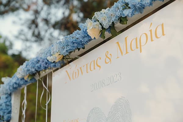 summer-wedding-rhodes-light-blue-delphinium_09