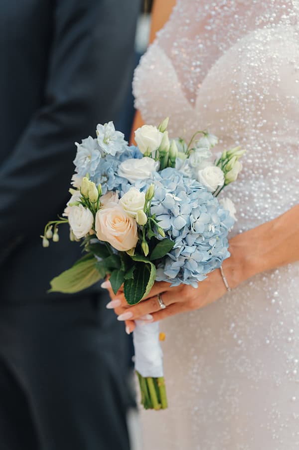 summer-wedding-rhodes-light-blue-delphinium_12
