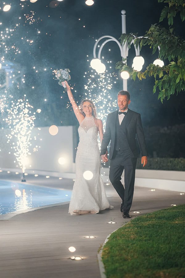 summer-wedding-rhodes-light-blue-delphinium_19