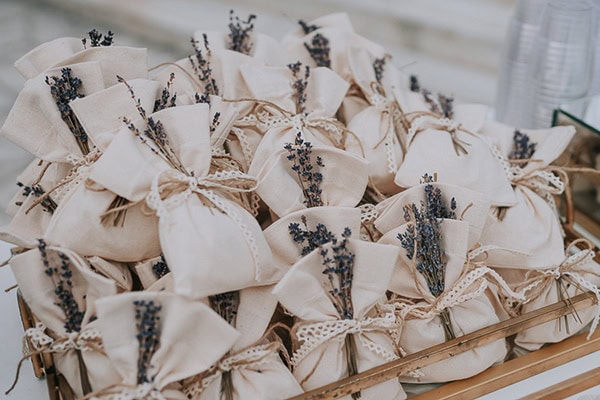 summer-wedding-volos-white-peonies_24z