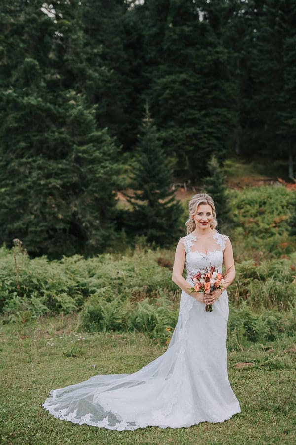 traditional-fall-wedding-roses-terracota-tones_06