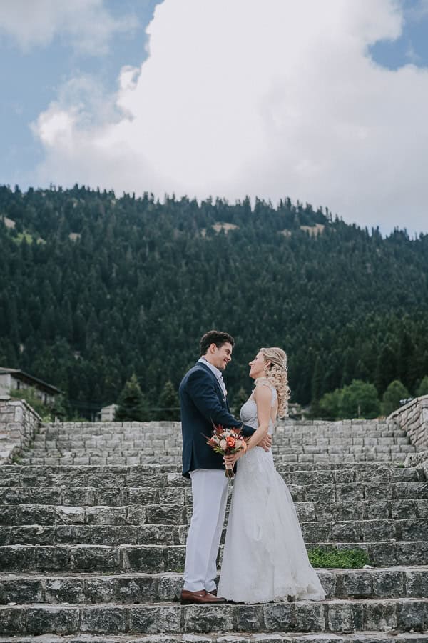 traditional-fall-wedding-roses-terracota-tones_48