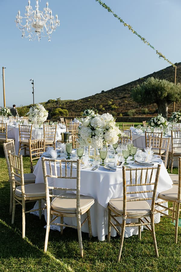 ultra-stylish-wedding-hatzi-mansion-xatzi-all-white-flowers_30