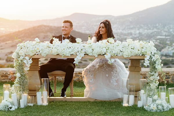 ultra-stylish-wedding-hatzi-mansion-xatzi-all-white-flowers_37