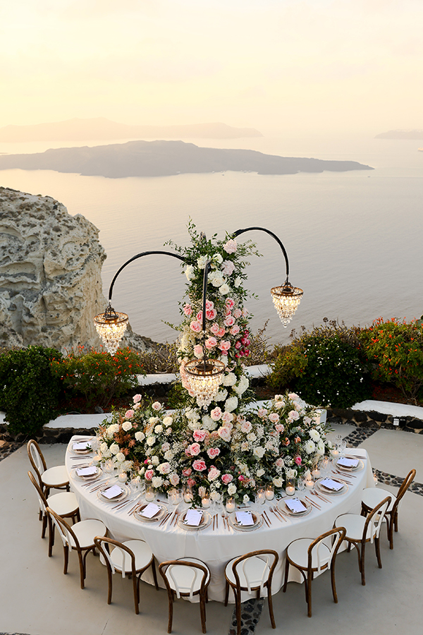 wonderfully-beautiful-styled-shoot-santorini_22