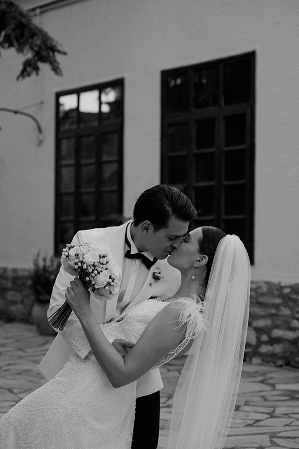 autum-wedding-larisa-white-green-elements_08