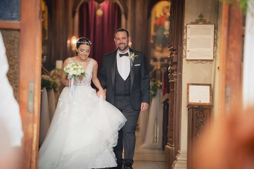 Όμορφος καλοκαιρινός γάμος στην Μυτιλήνη με απαλές αποχρώσεις λουλουδιών | Άννα & Δημήτρης