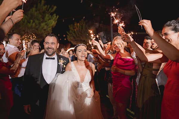 beautiful-summer-wedding-mytilini-soft-hues-flowers_21