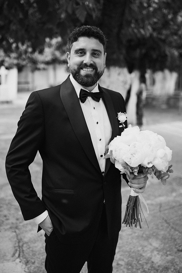 lovely-summer-wedding-athens-romantic-flowers_12