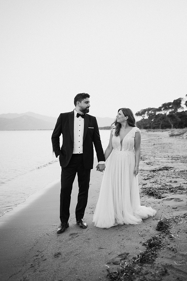 lovely-summer-wedding-athens-romantic-flowers_16