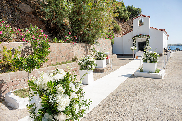lovely-summer-wedding-poros-white-flowers_11