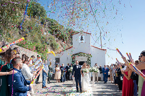 lovely-summer-wedding-poros-white-flowers_16