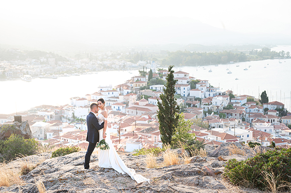 lovely-summer-wedding-poros-white-flowers_23