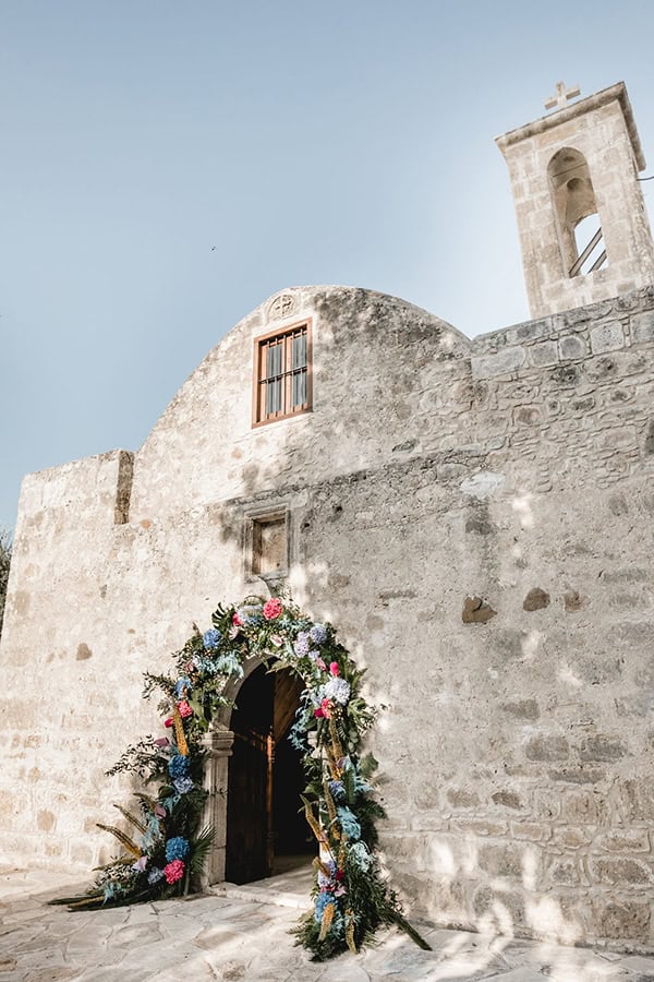 modern-autumn-wedding-tropical-theme_08