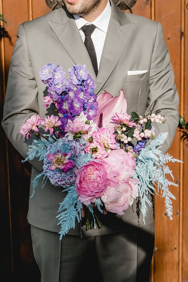 modern-autumn-wedding-tropical-theme_10