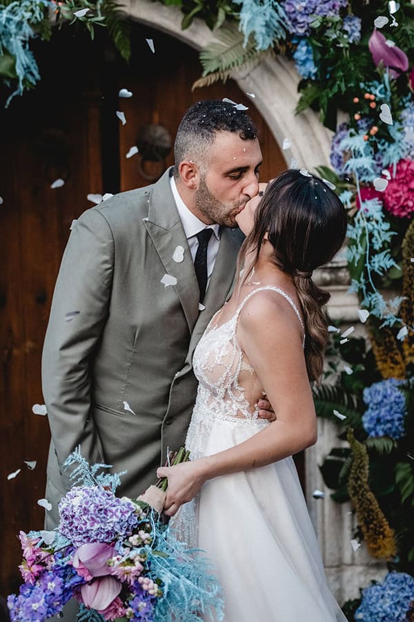 modern-autumn-wedding-tropical-theme_12