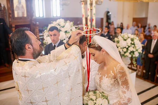 romantic-military-wedding-limassol-all-white-flowers_18