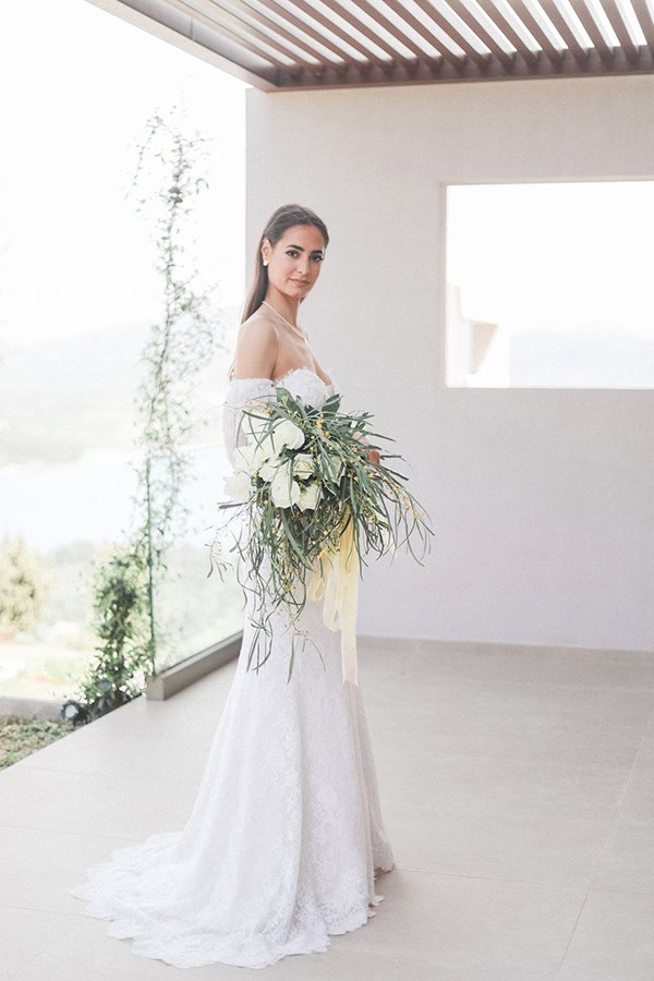 romantic-styled-shoot-kefalonia-yellow-hues_01