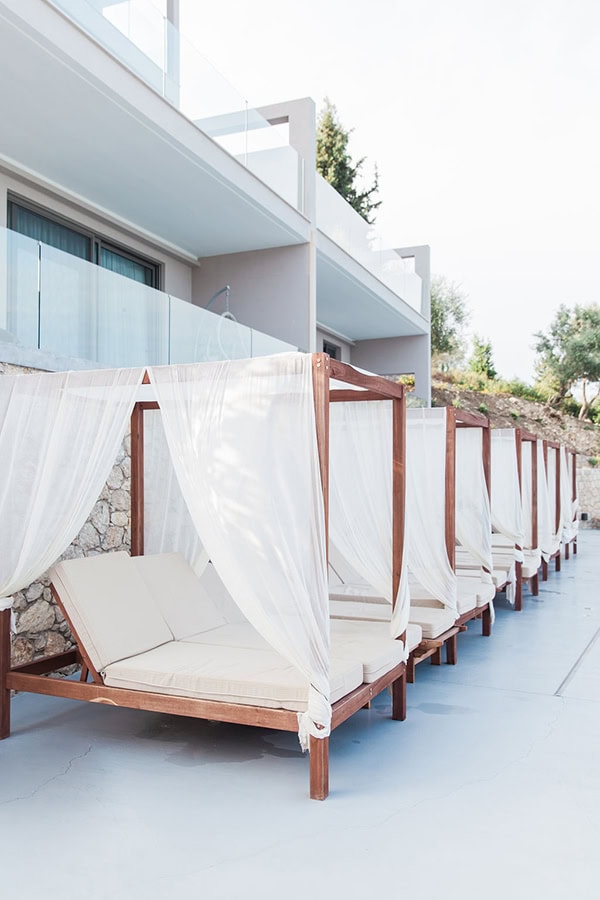 romantic-styled-shoot-kefalonia-yellow-hues_18