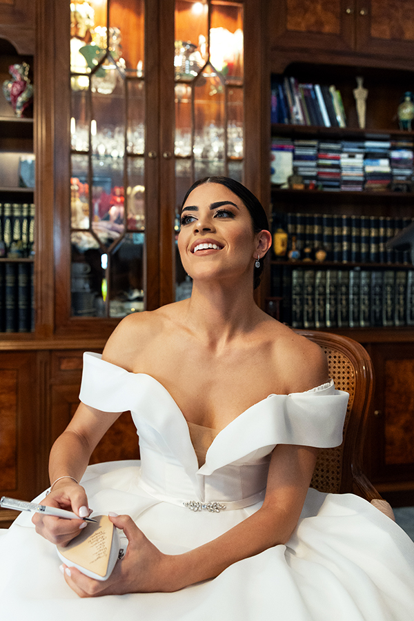 romantic-summer-wedding-menea-orange-roses_07