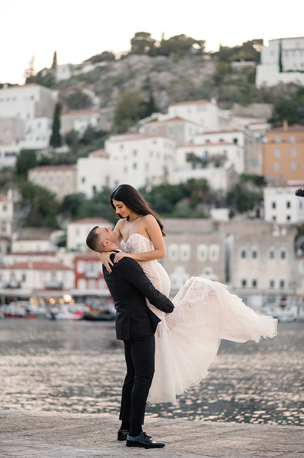 romantic-wedding-athens-white-roses-baby-breath_02x