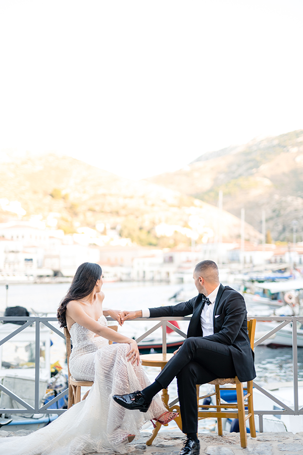 romantic-wedding-athens-white-roses-baby-breath_21