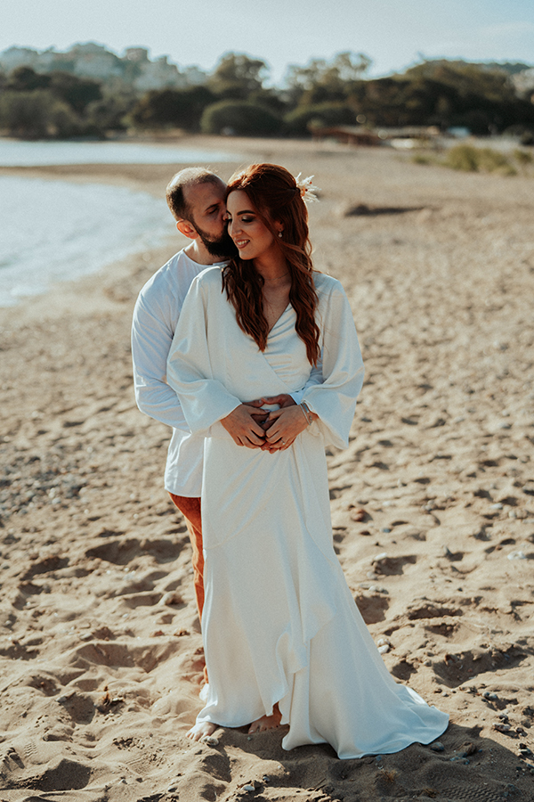 spring-wedding-on-the-beach-anavyssos-bohemian-flair_01