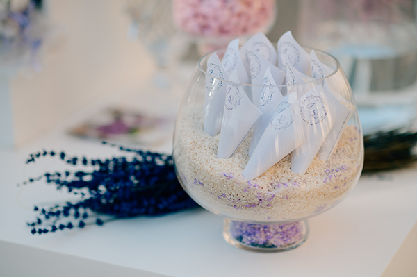 summer-wedding-lesvos-white-hydrangeas-pink-roses_10