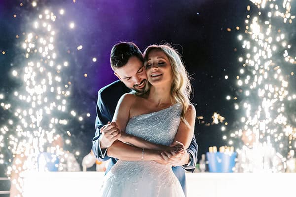 summer-wedding-patras-white-flowers_35