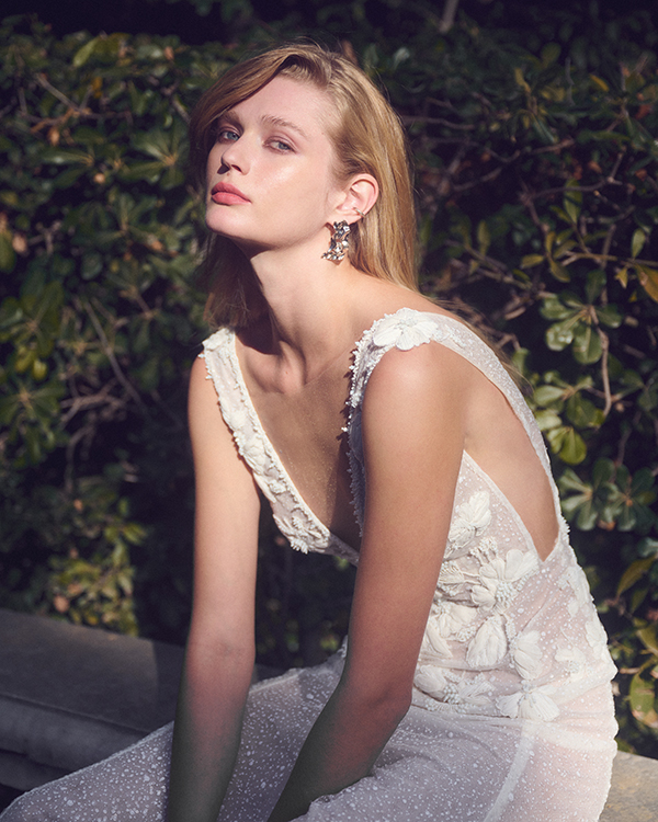 ultra-gorgeous-wedding-gowns-mary-barola_06