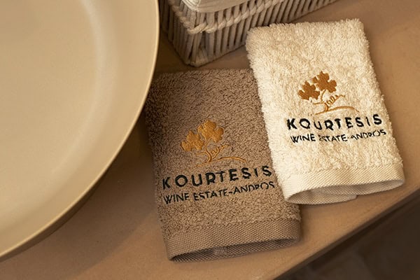 wedding-venues-kourtesis-wine-estate (31)