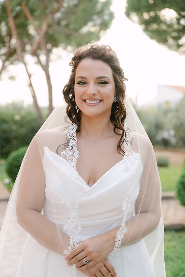 autum-wedding-ktima-kleopatra-white-light-blue-flowers_10