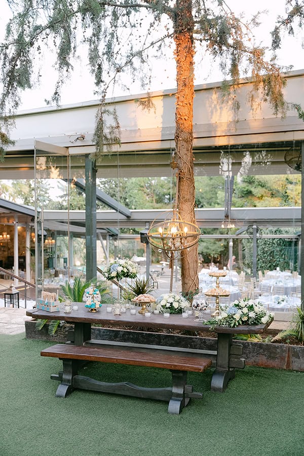 autum-wedding-ktima-kleopatra-white-light-blue-flowers_24