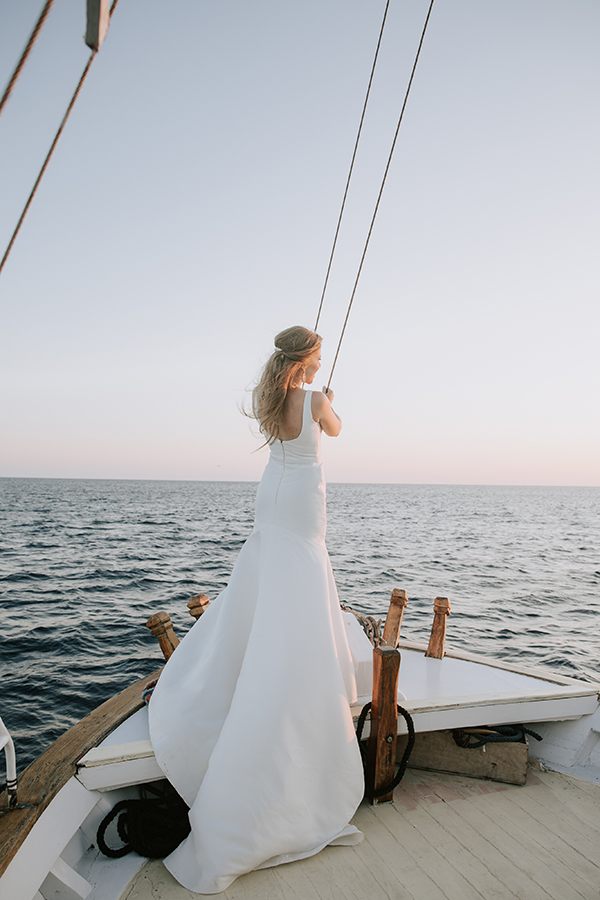 boho-chic-wedding-syros-ivory-pampas-grass_05x