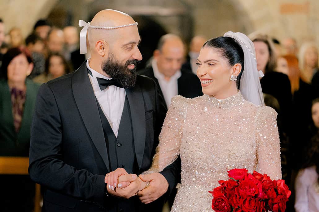 Chic χειμωνιάτικος γάμος στη Λευκωσία με κόκκινα τριαντάφυλλα | Αννίτα & Χρίστος