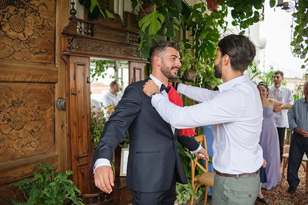 colorful-fall-wedding-nicosia-lush-florals_10