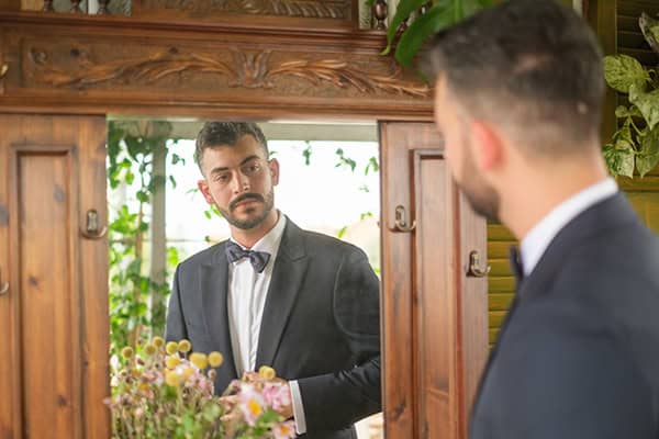 colorful-fall-wedding-nicosia-lush-florals_11