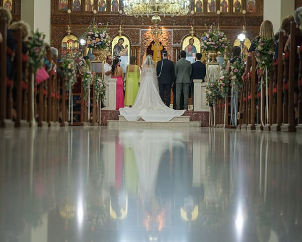 colorful-fall-wedding-nicosia-lush-florals_24z