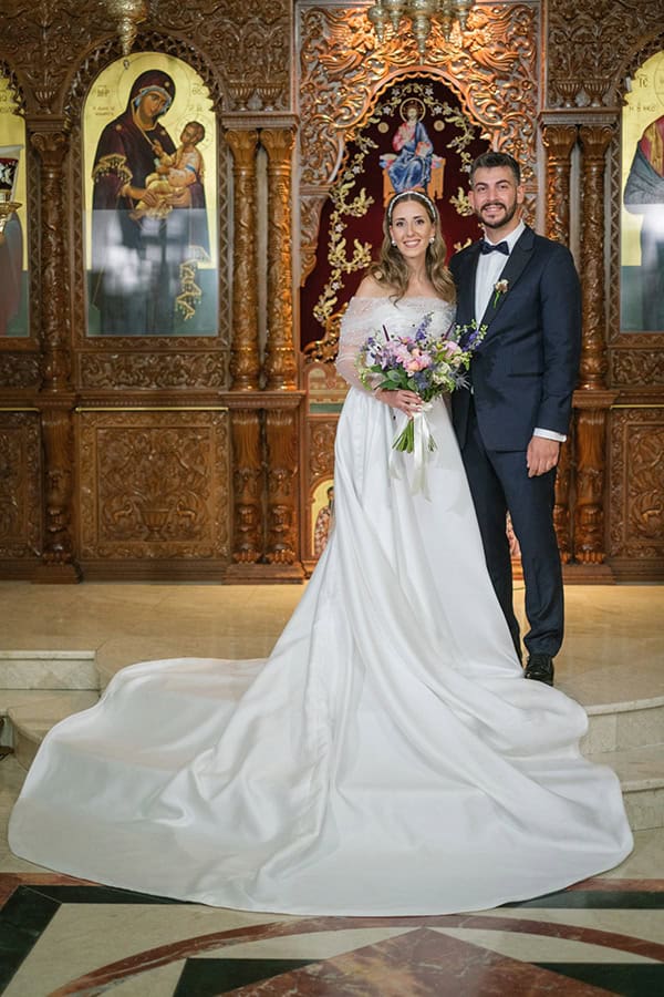 colorful-fall-wedding-nicosia-lush-florals_25