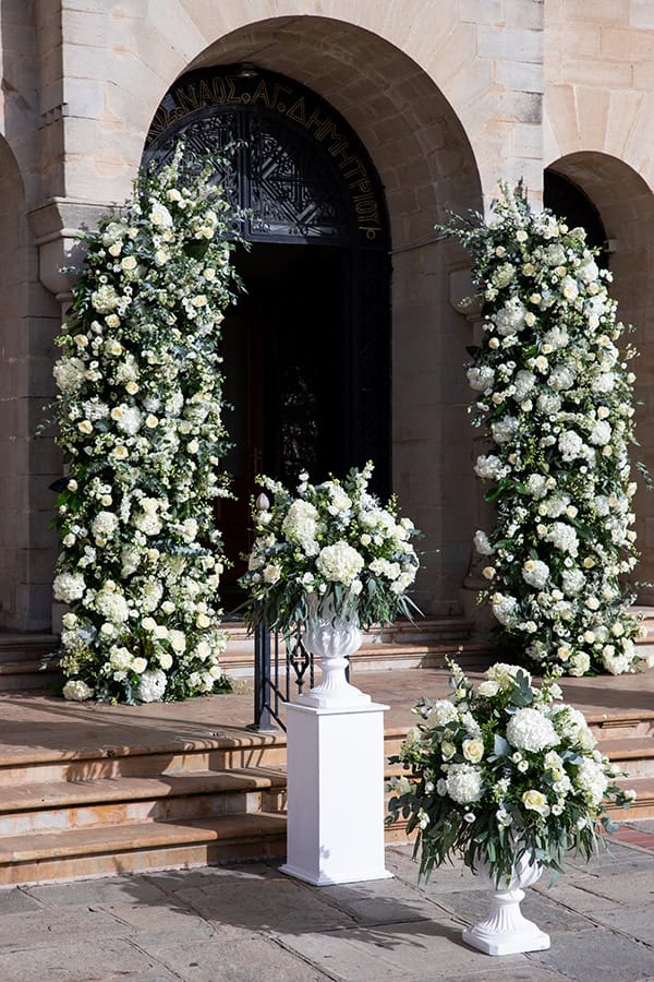 fall-wedding-kozani-white-hydrangeas_06
