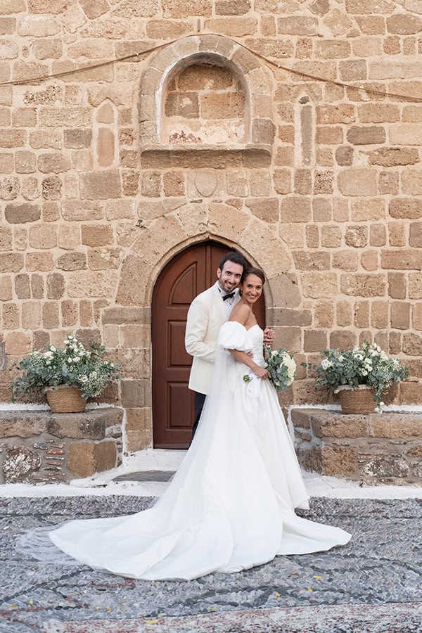 fall-wedding-rhodes-white-flowers_01