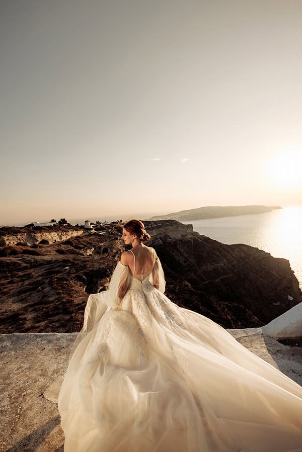 fall-wedding-santorini-blue-colors_38