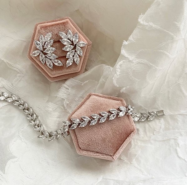 gorgeous-bridal-jewelry-dream-wedding_10