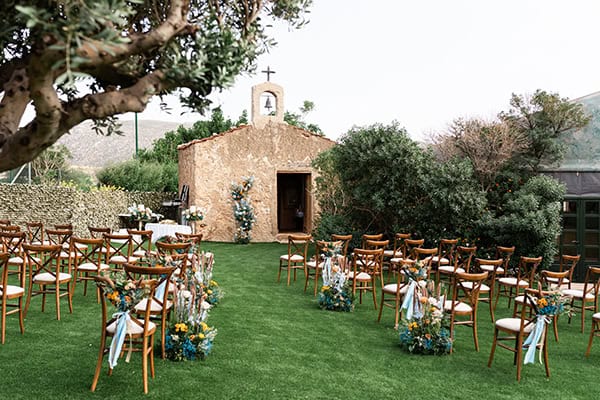 Υπέροχος στολισμός γάμου-βάπτισης σε πορτοκαλί και μπλε αποχρώσεις