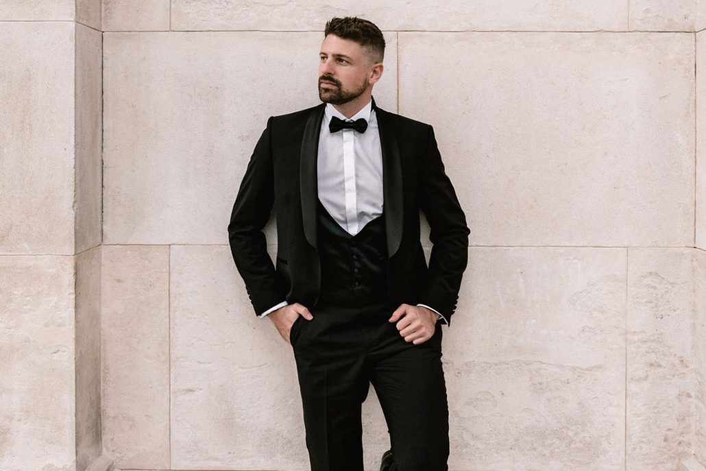 Υπέροχα γαμπριάτικα κοστούμια από Dressman για μια εντυπωσιακή εμφάνιση