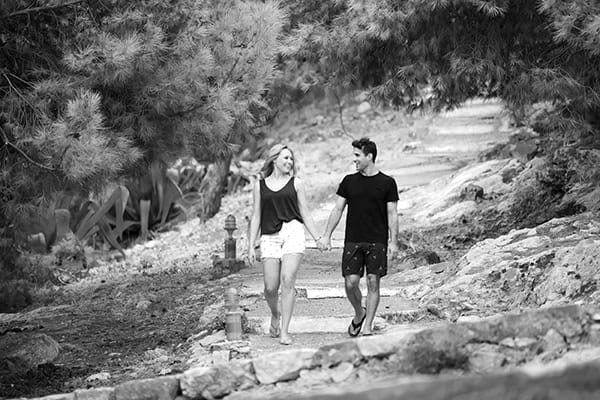 intimate-summer-wedding-hydra-prewedding-photoshoot_02