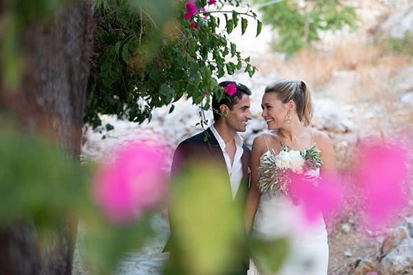 intimate-summer-wedding-hydra-prewedding-photoshoot_04