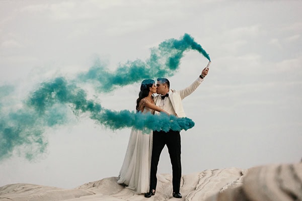 lovely-summer-wedding-evia-baby-blue-hydrangeas_01